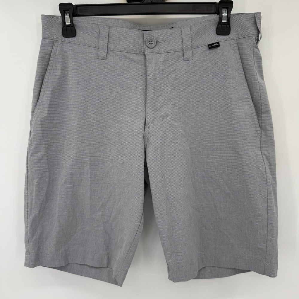 TravisMathew Shorts Mens 32 Grey Beck Micro-Stripe Performance Golf Casual